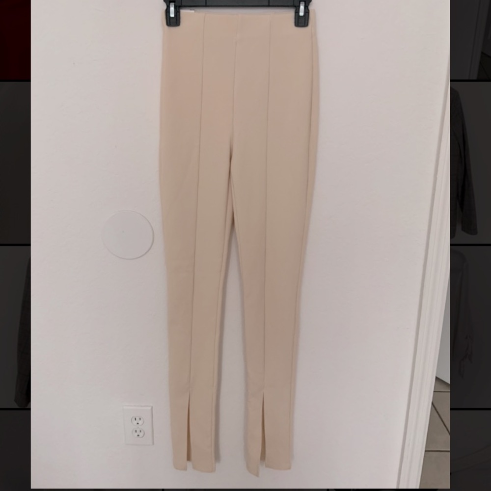 Zara Cream Ribbed Leggings with Front Slits Size Small New With Tags